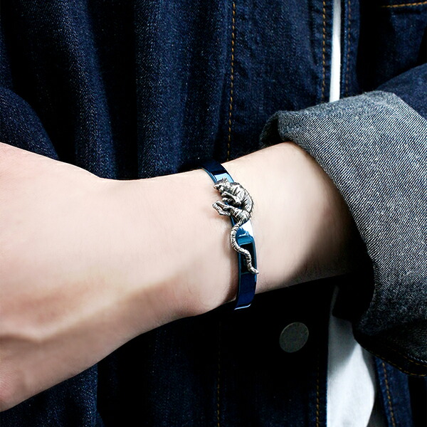 ウルフマン T-KEIGO タイガー バングル ブルーチタン シルバー