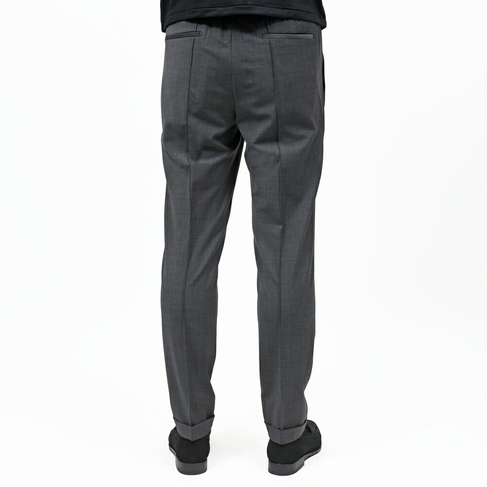 BERWICH（ベルウィッチ）H DUEアッカ デュエ テックウールステッチ