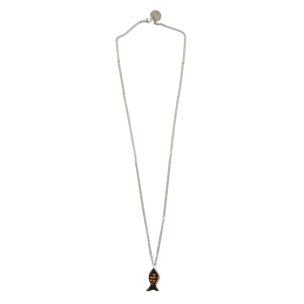 MARNI（マルニ）エナメルメタルフィッシュチャームネックレス
