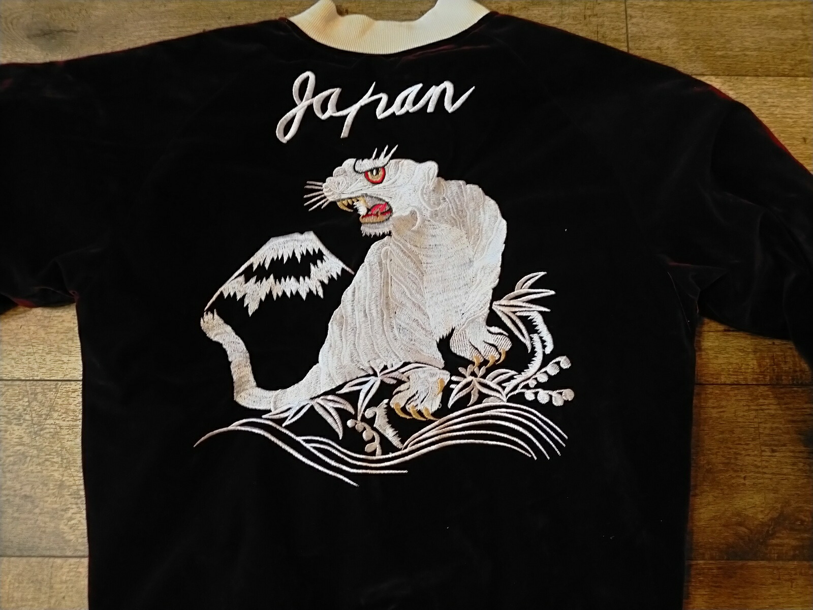 楽天市場】＃417 別珍 スカジャン ”白虎” 黒x生成り : ラピーヌ