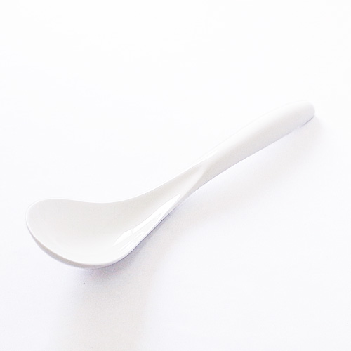 楽天市場】《極薄極み》スリム ラーメン れんげ(強化磁器)レンゲ