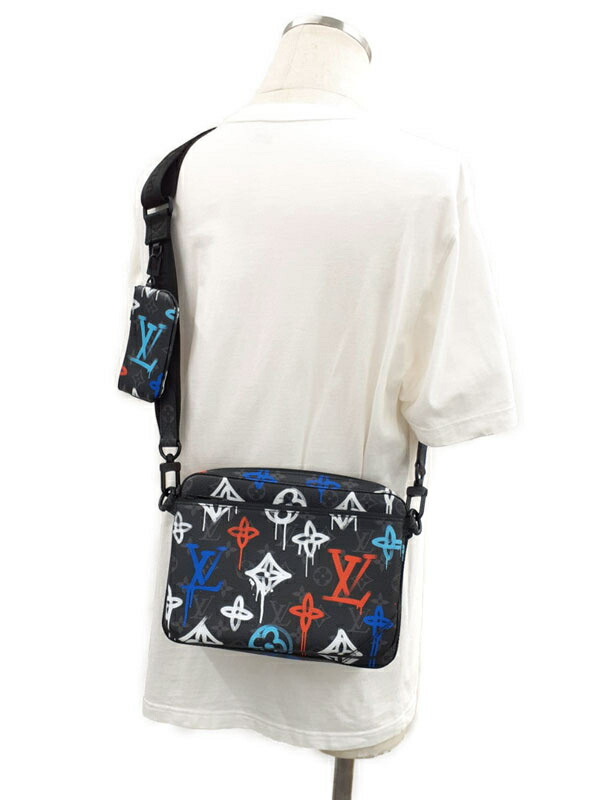 LOUIS VUITTON】ルイヴィトン『モノグラム エクリプス トリオ