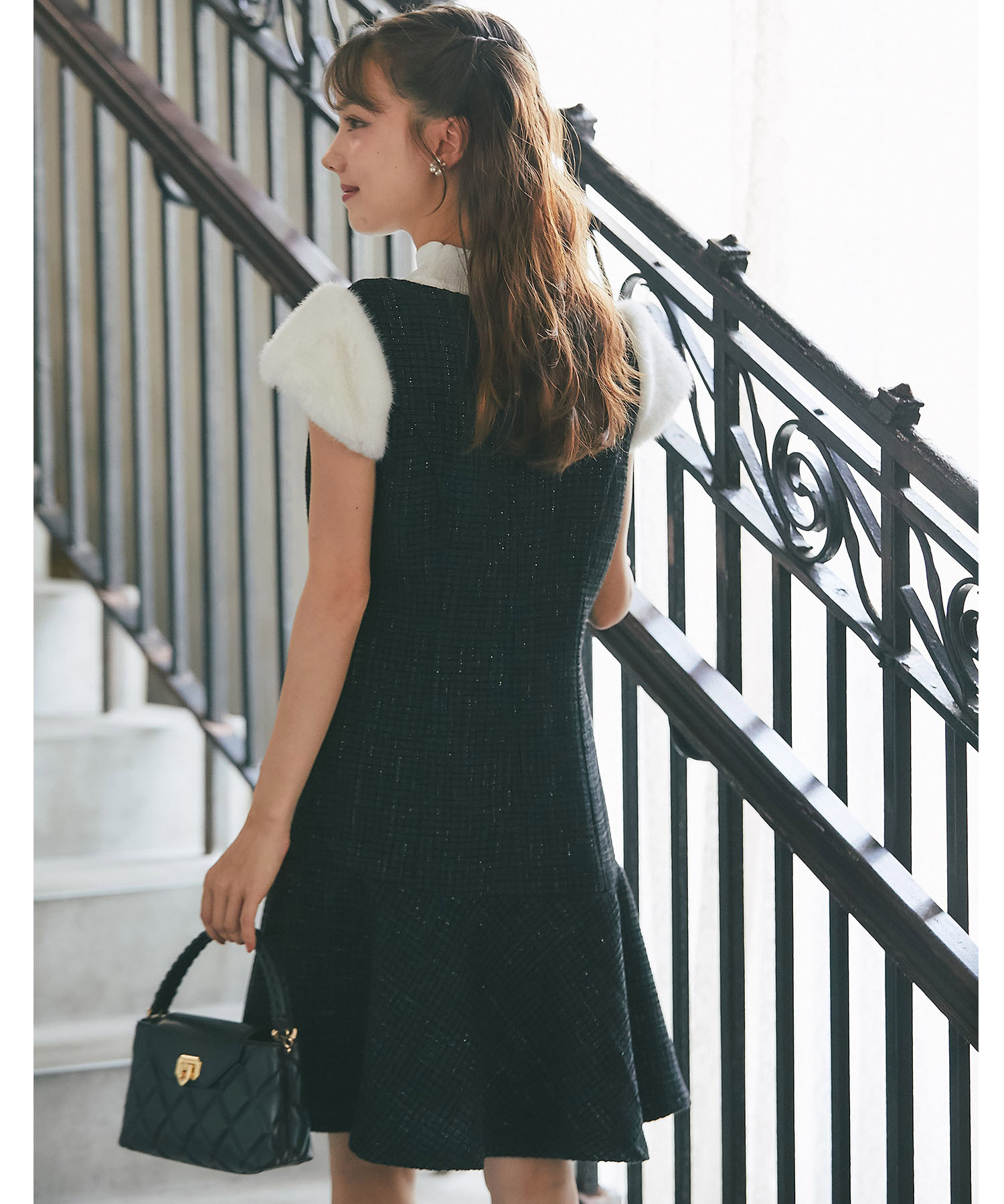 ポケットビジュー付きツイードジャンパースカート