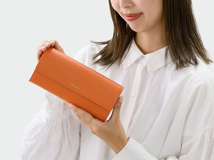 楽天市場】MILAGRO ミラグロ シュリンクレザー・ギャルソン長財布 大