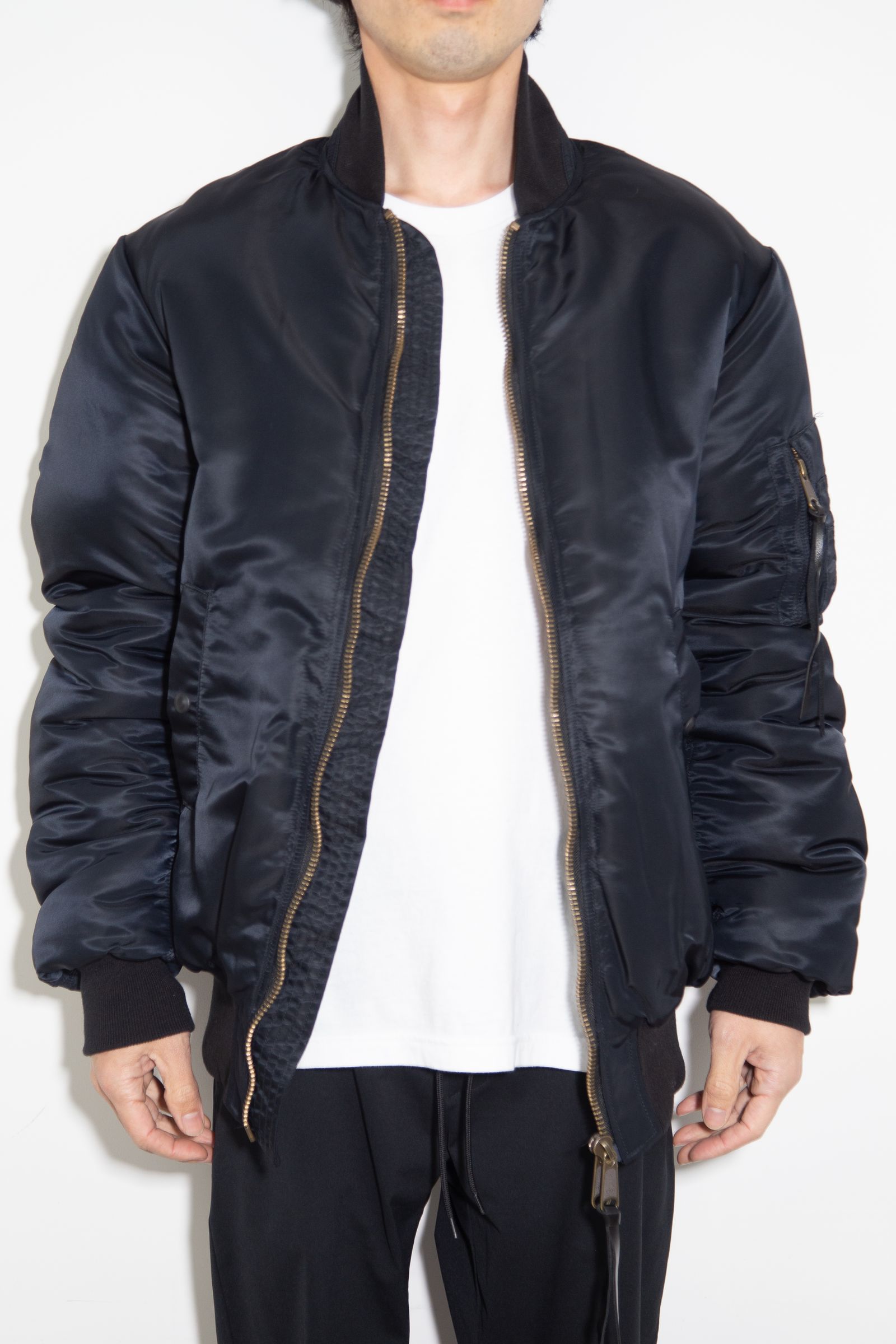 RIPVANWINKLE - [ラスト1点 サイズS] MA-1 / ブラック | Tempt