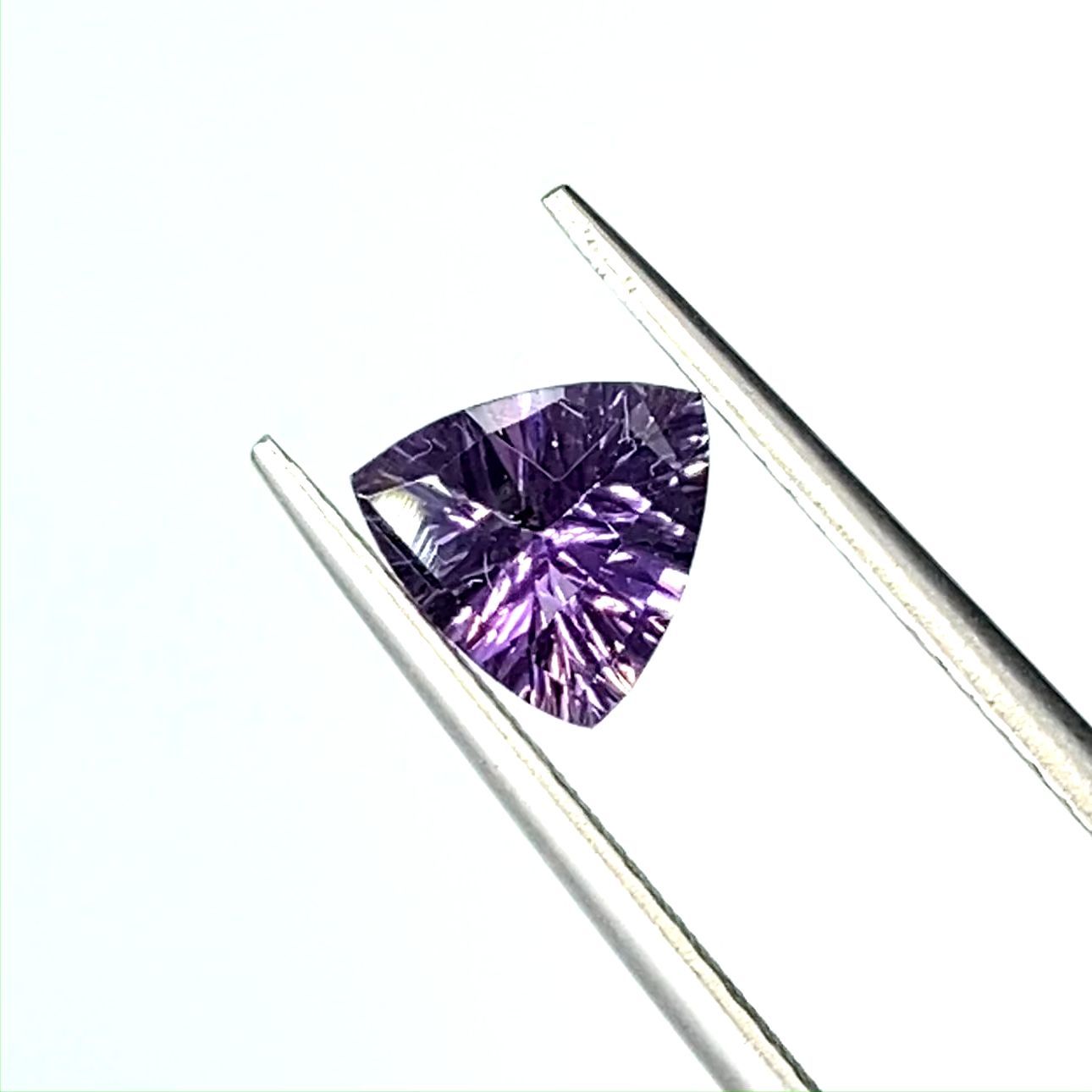 ◇チェッカーコンケーブカット◇アメジスト(宝石名アメシスト