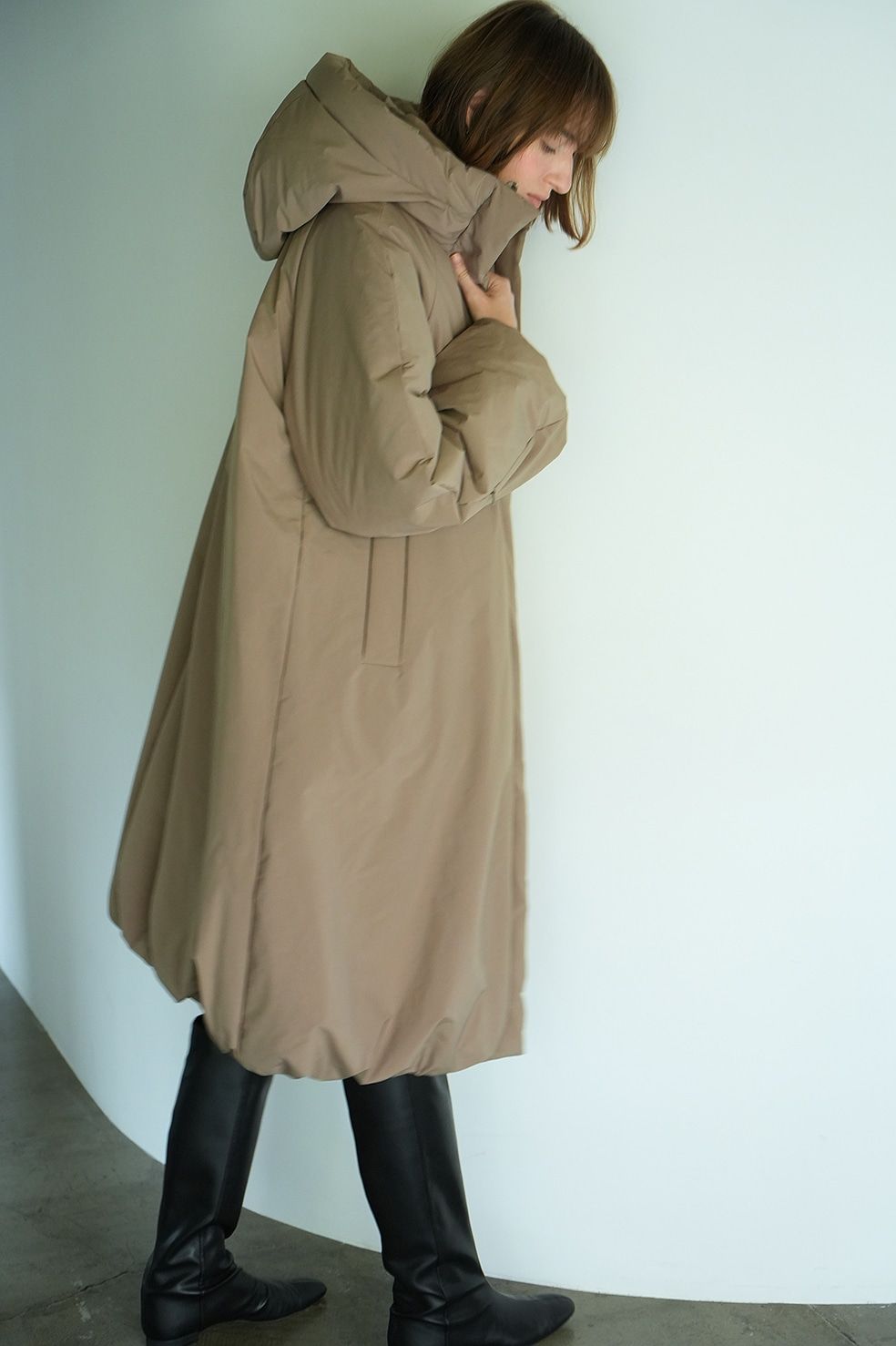 CLANE - バルーン フーディ ロングダウンコート - BALLOON HOODIE LONG