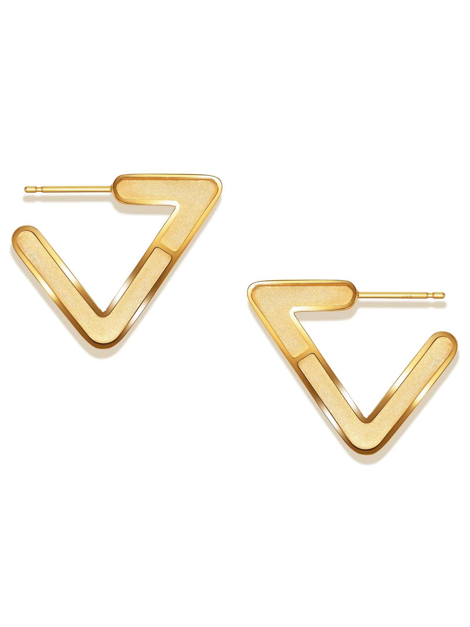 CAREERING “TRIANGLE（トライアングル）”シリーズに注目！【優里さん