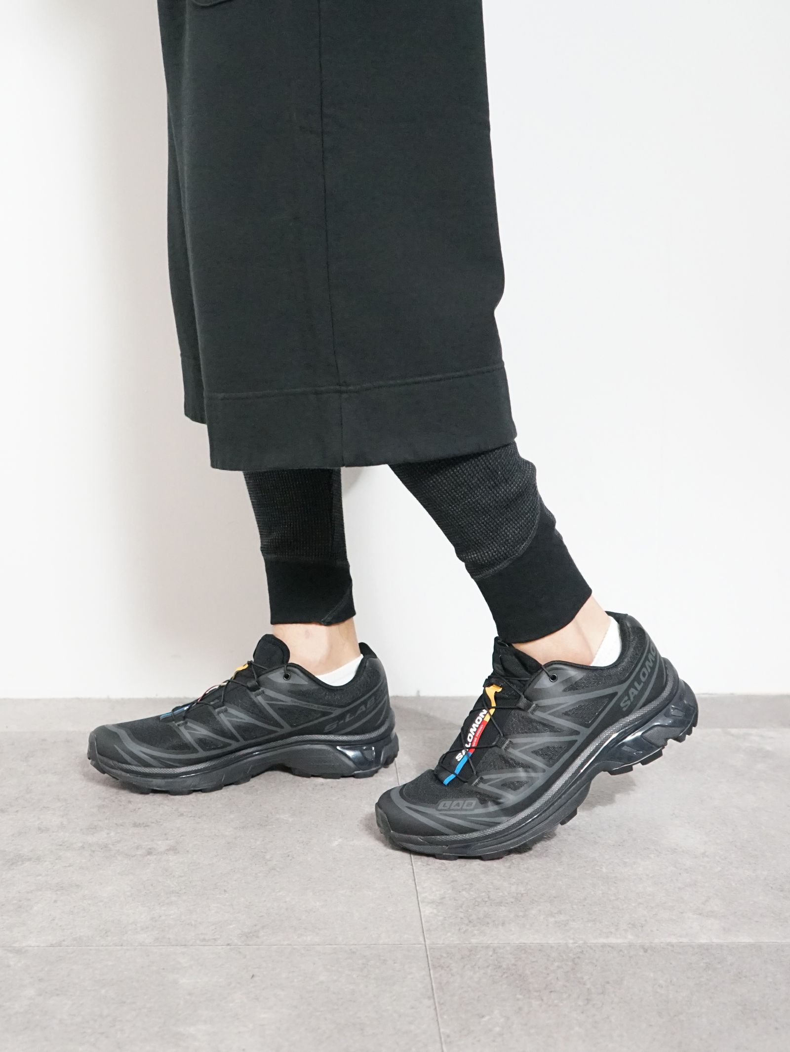 SALOMON - XT-6 - ユニセックス スニーカー - BLACK / BLACK / PHANTOM