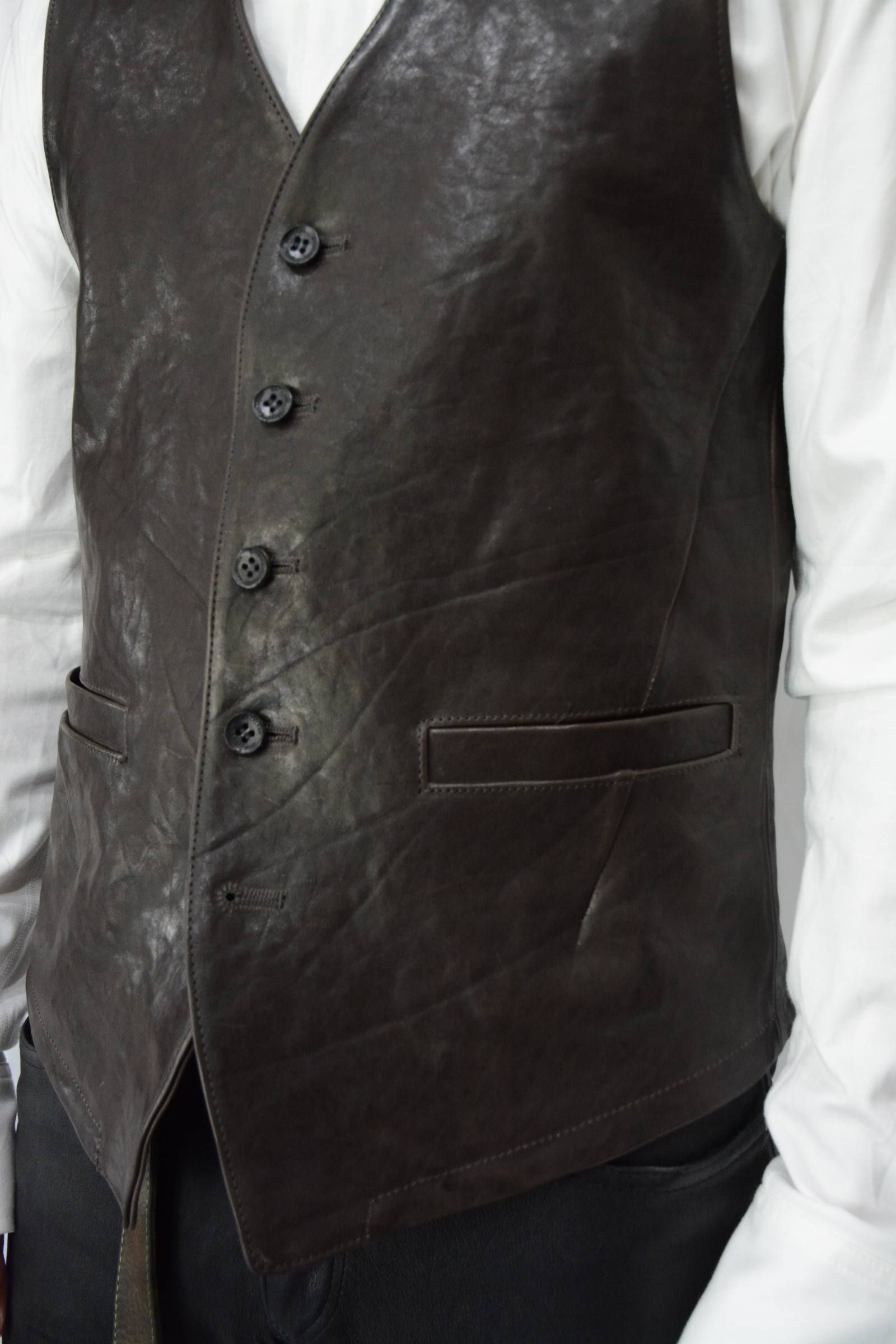 ISAMU KATAYAMA BACKLASH - イタリアンダブルショルダー ベスト