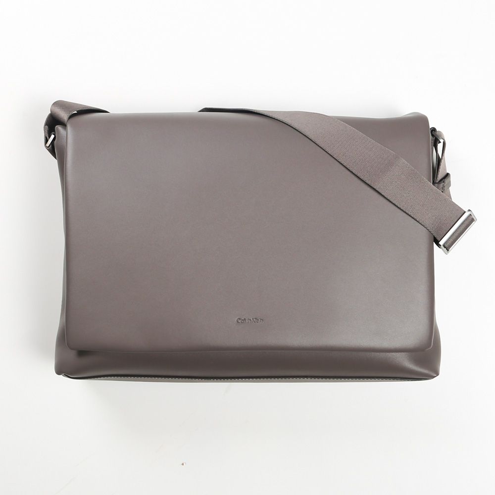 Calvin Klein Jeans - INSET MESSENGER 38 - DRIFTWOOD