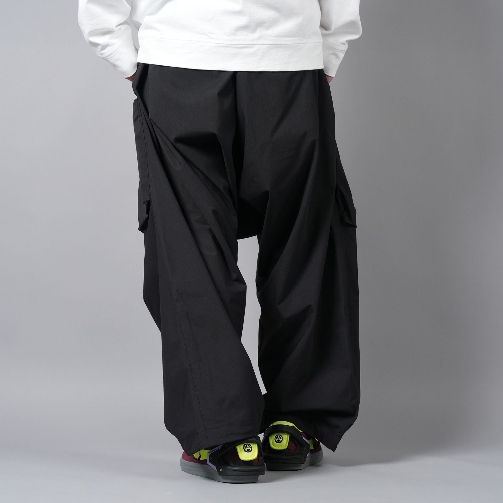 美品ACRONYM P30A-E ブラック M サルエルパンツ P30A-M | ACRONYM®