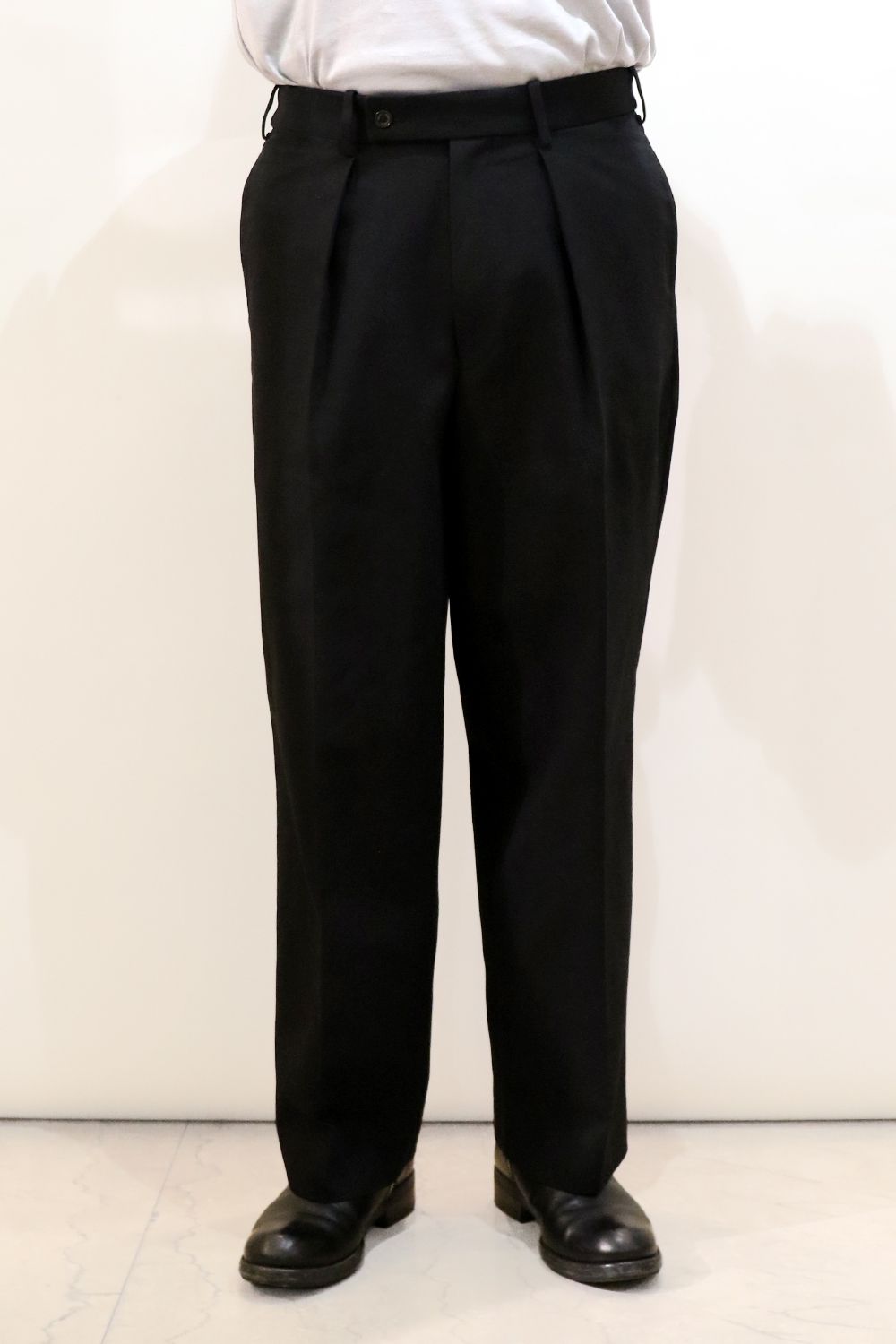 MARKAWARE - ORGANIC COTTON SURVIVAL CLOTH CLASSIC FIT TROUSERS