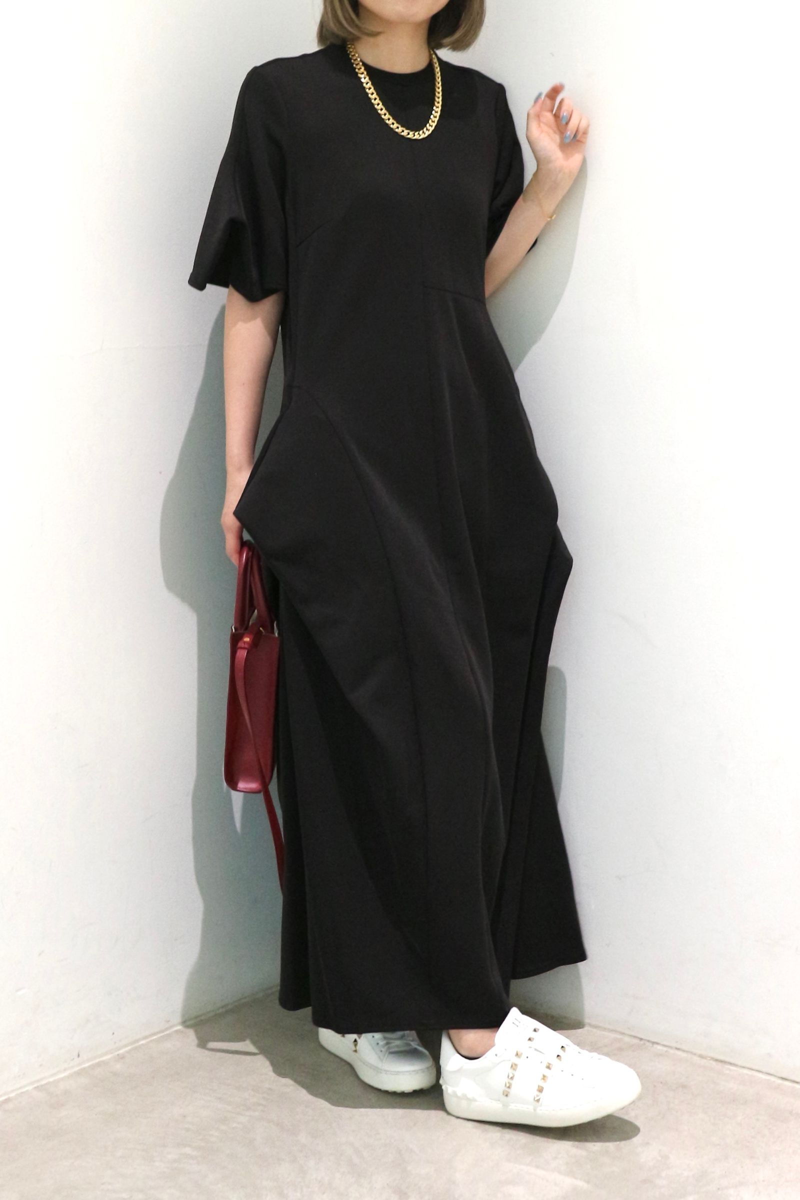 UN3D. - TRIANGLE TUCK OP / トライアングルタックワンピース