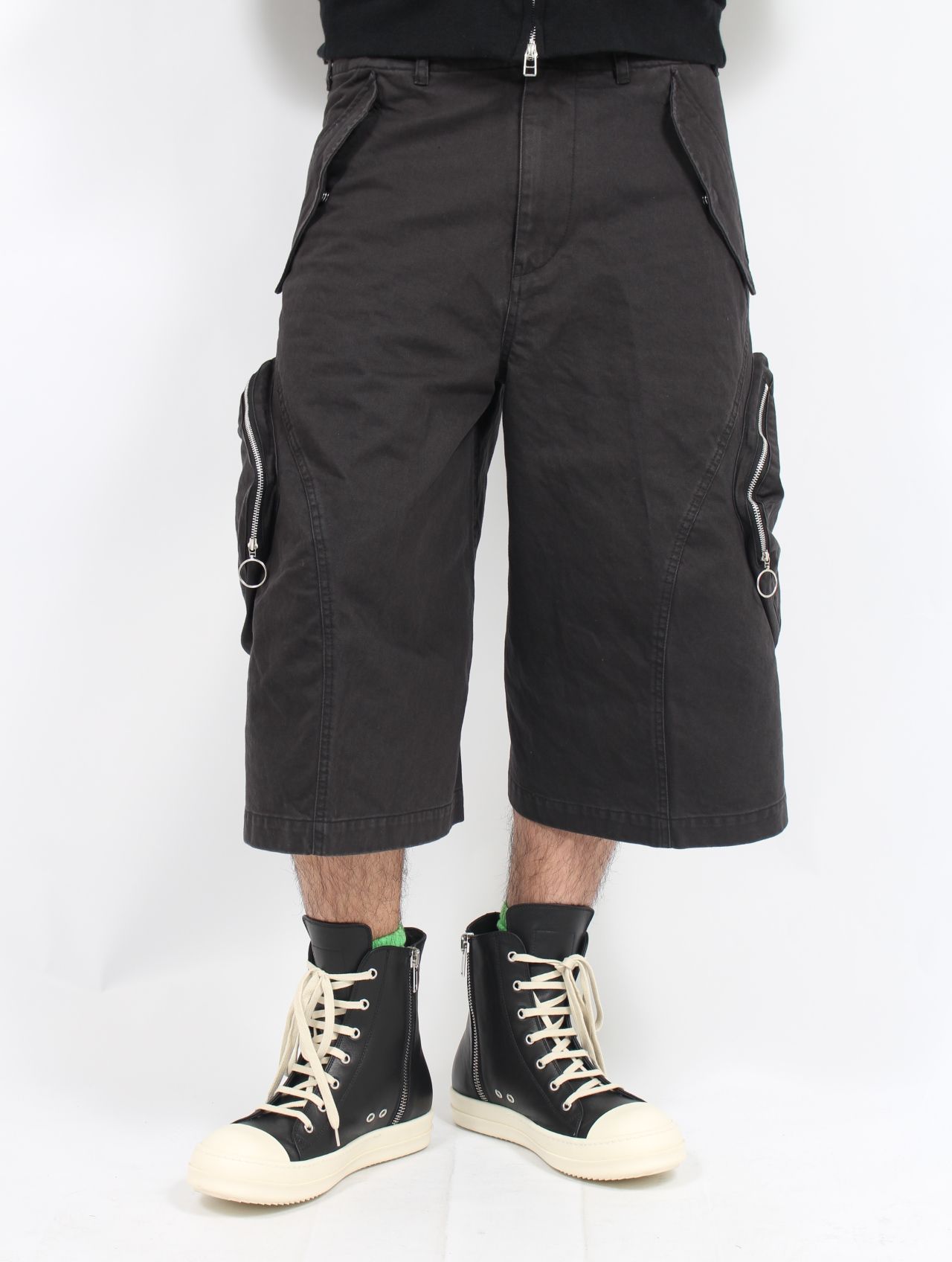 NVRFRGT - 【25SS】3D ツイステッド カーゴ ショーツ / 3D TWISTED