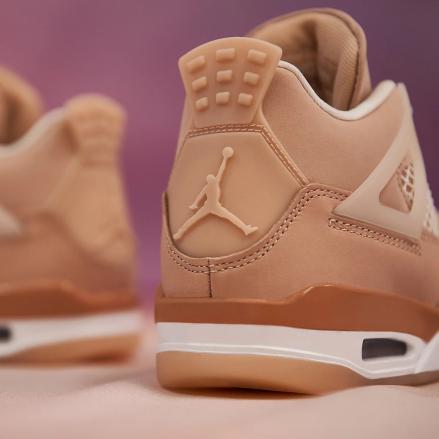 国内9月3日発売予定】ナイキ ウィメンズ エアジョーダン 4 レトロ