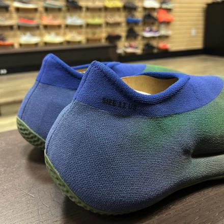 リーク】アディダス イージー ニット ランナー 