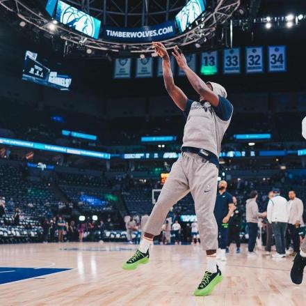 海外2024年発売予定】 アディダス AE1 ロー 