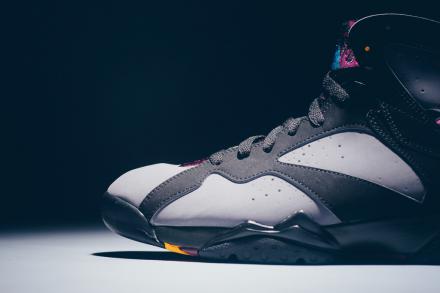 国内7月18日発売予定】 ナイキ エアジョーダン7 レトロ ブラック
