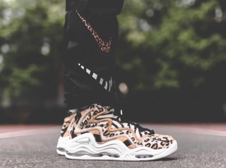 海外10月6日発売予定】 キス × ナイキ エア ピッペン 1 全2色