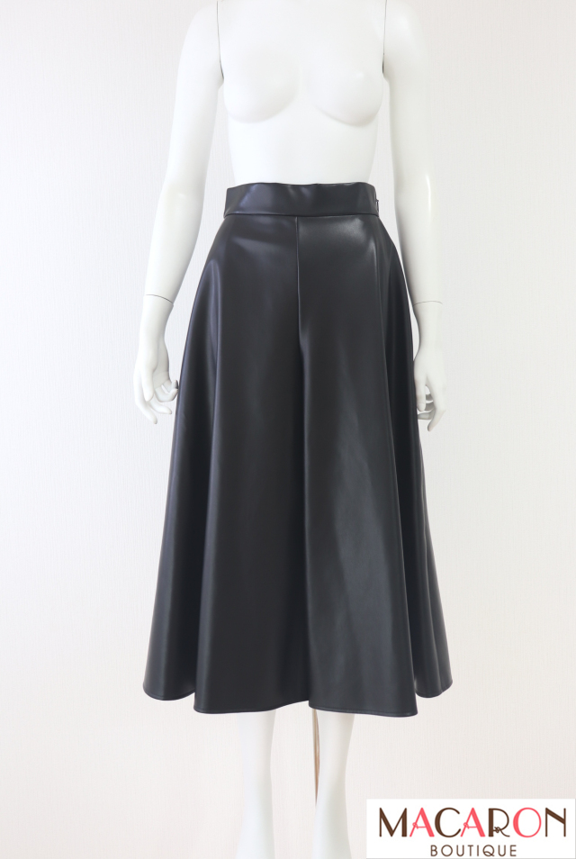 Rene（ルネ） フェイクレザーワイドガウチョパンツ 5335060