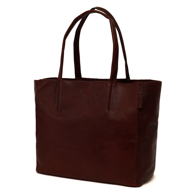 ペガーズライトトート』(全3色)ラセッテー/無駄な装飾を省いた直線