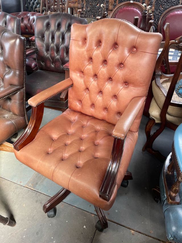 イギリス 1960年代 マホガニー レザー オフィスチェア