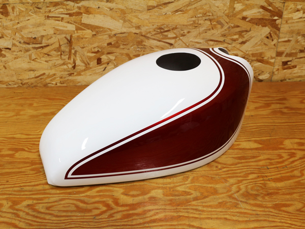 ゼファー400 Z2仕様外装キット 火の玉（ホワイト/レッド）