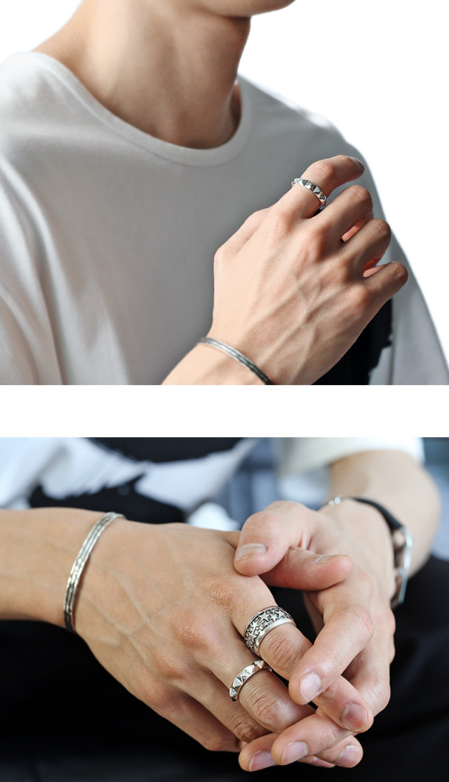 ピラミッド スタッズ リング シルバー アクセサリー 指輪 [シルバーリング]