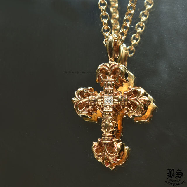 クロムハーツフィリグリークロスチャームwith ダイヤモンド 22K22K