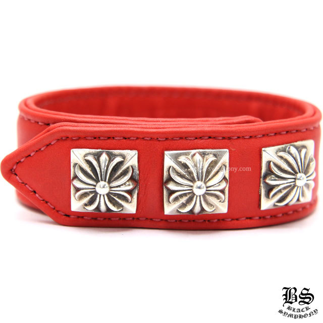 クロムハーツ3ボタン2スナップブレスレットピラミッドクロスボタ