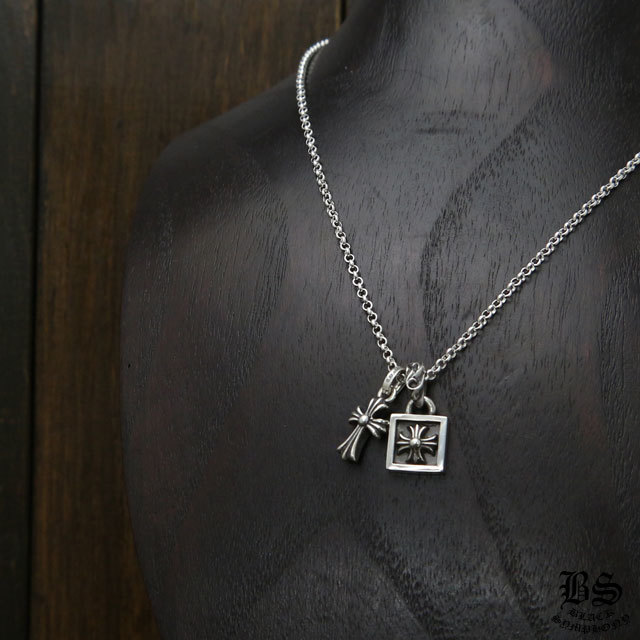 クロムハーツCHクロスベビーファットチャーム＆フレームドCHプラス