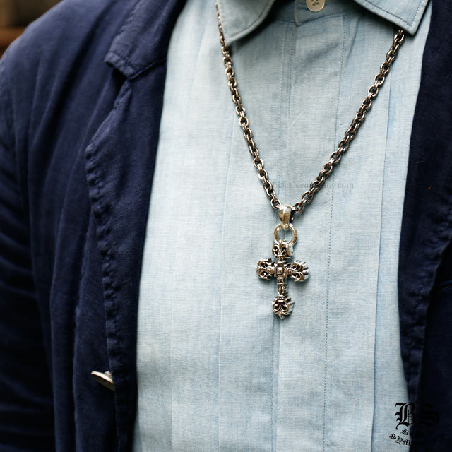 クロムハーツフィリグリークロスペンダントXSwithベイル＆ペーパー