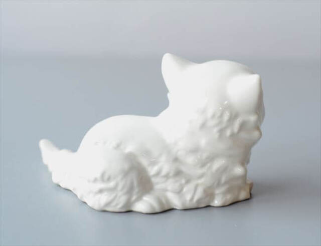 ドイツ製 Goebel 陶器の白猫 オブジェ ディスプレイ ゲーベル社