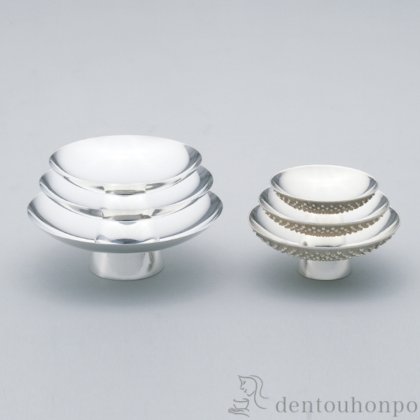 送料無料】 純銀 盃 三ッ重 C 4.0号・272g / 高級 コレクション 美術品