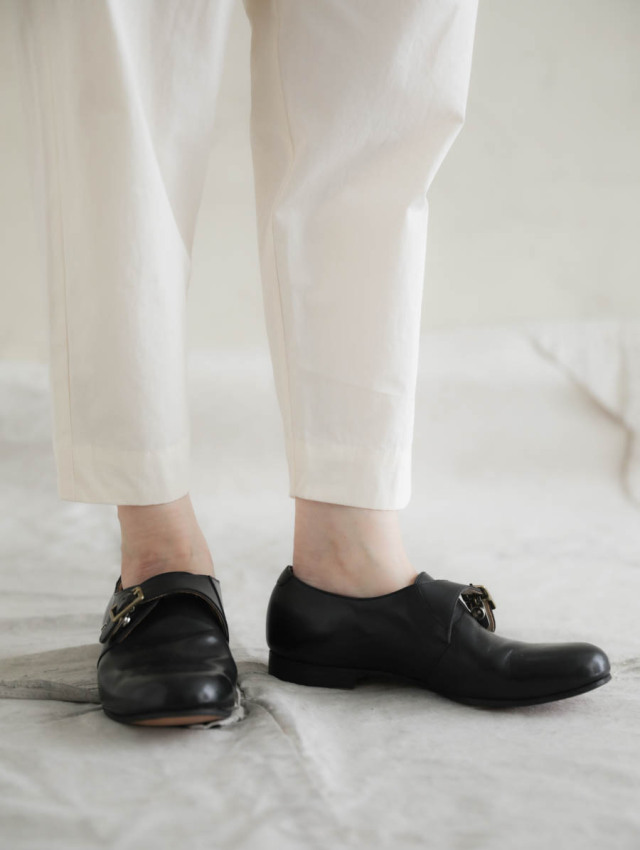 Yoli ヨリ｜コットンテーパードパンツ（ホワイト）