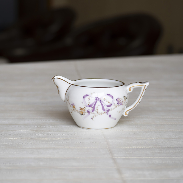 ヘレンドリボン・ライラック] クリーマー