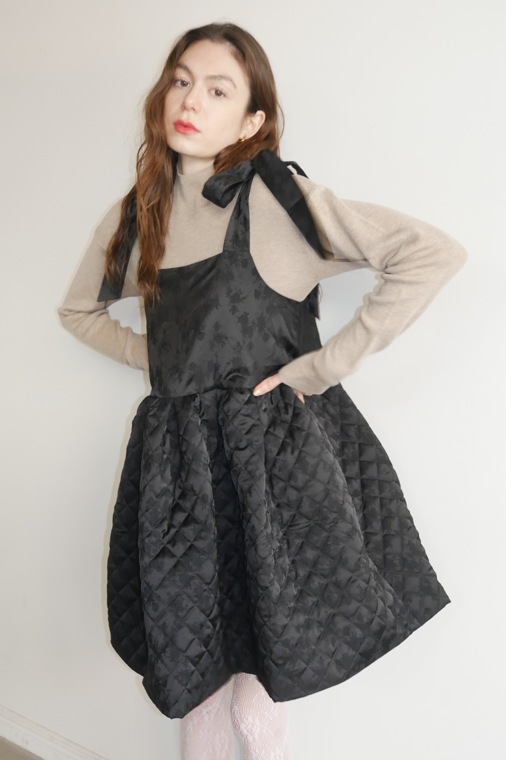 HONEY MI HONEY｜quilting rose satin tiered mini one-piece