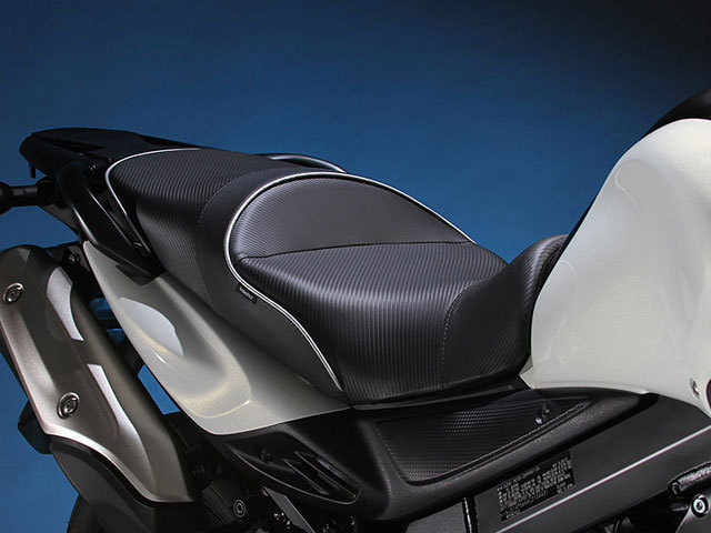 Sargent ワールドスポーツ パフォーマンスシート SUZUKI Vストローム 650