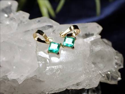 安心の日本製】◇18金ゴールド◇極上宝石質ジュエリー◇胸元を飾る上品