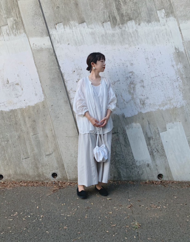 麻(リネン)100％ 天然素材の人気2WAYブラウスブ｜ナチュラル