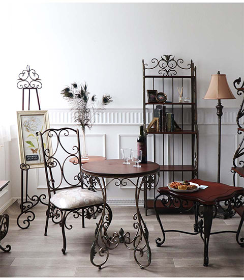 アンティーク調 おしゃれなアイアンコンパクトスツール 猫脚