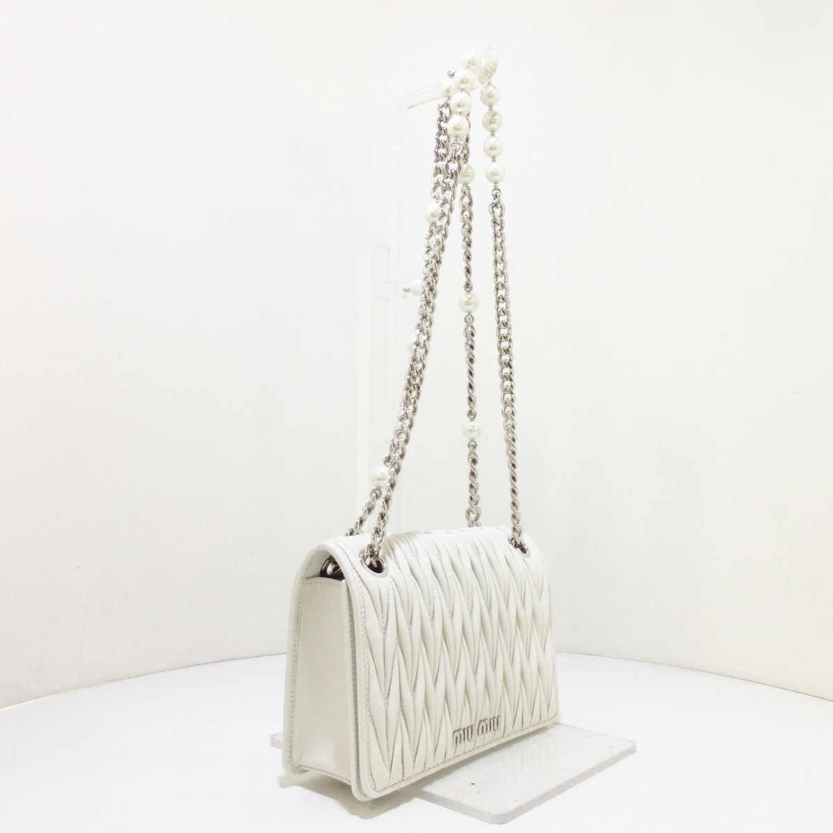 ミュウミュウ/ショルダーバッグ/ギャザーバッグ/白×シルバー/レザー