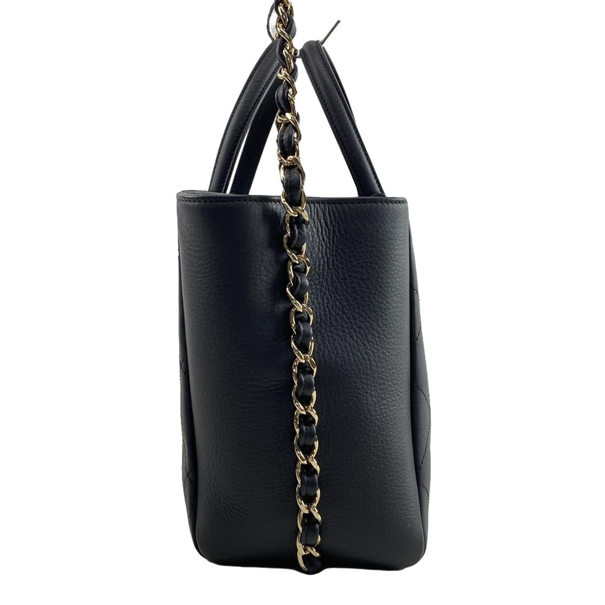 シャネル/トートバッグ/スモールショッピングバッグ/マトラッセ/黒