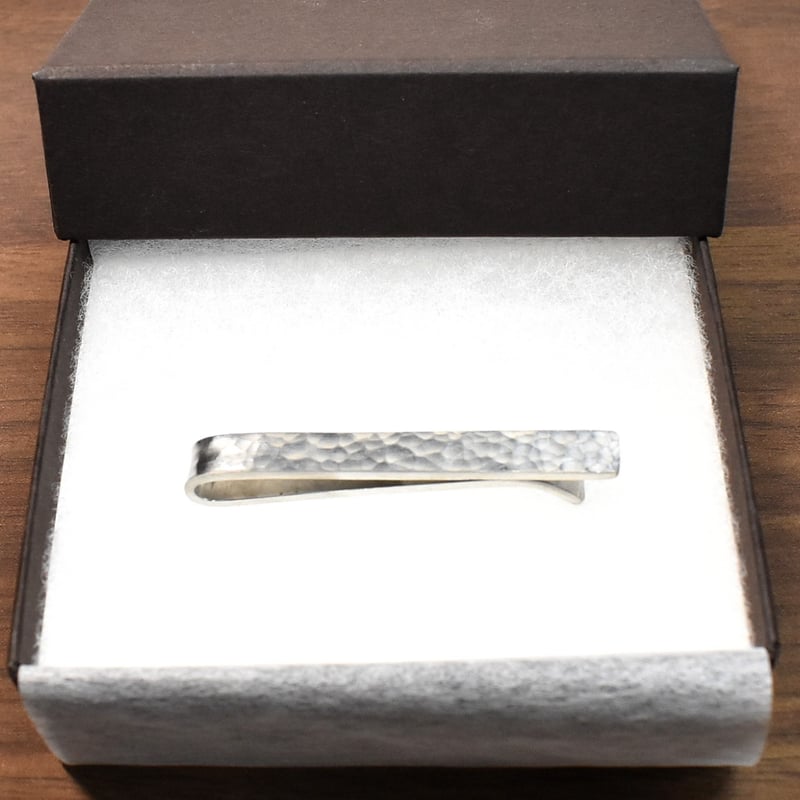 シルバー クリップ ネクタイピン （槌目模様 タイバー） | シルバー