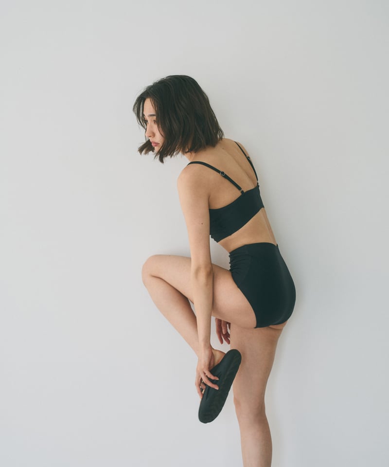 nh-swim-02460 バンドゥ スイムトップス ホワイト ブラック | L a v i