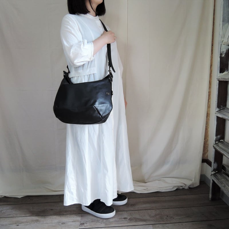 nil】レザー ワン ショルダー バッグ ブラック nl-027 S | ORZO