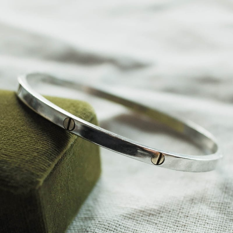 メキシコ製 1980年代 ヴィンテージ（女性向き）】シルバーバングル s7