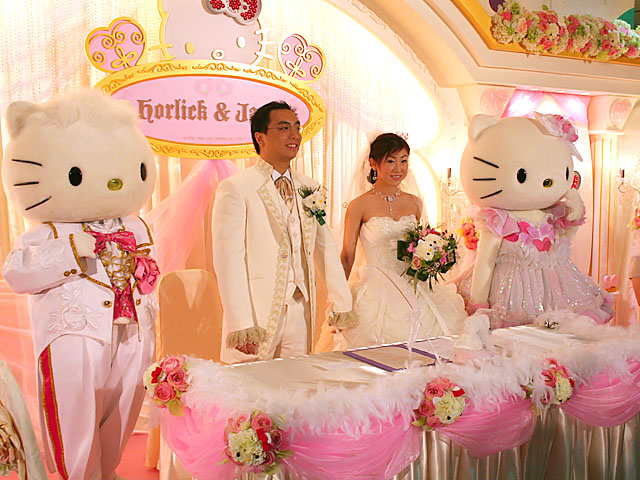 MTRハローキティウエディング、いよいよ結婚式当日となりました