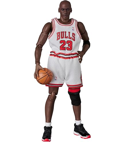 Amazon | MAFEX マフェックス No.197 LeBron James レブロン